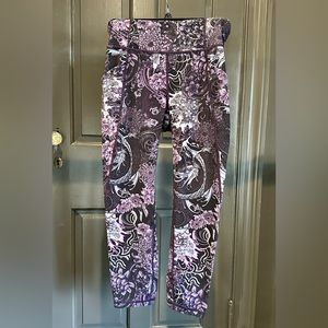LuluLemon Sz 6 Leggings